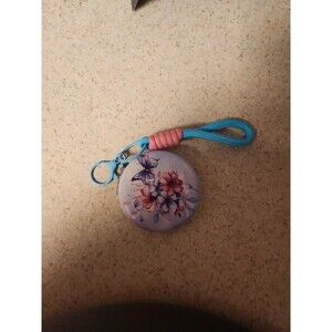 Hand mirror keychain